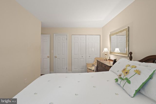 433 YORKSHIRE DR, Severna Park, MD 21146