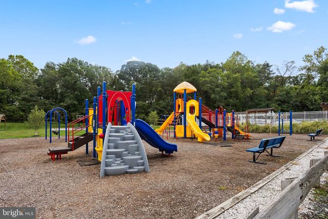 433 YORKSHIRE DR, Severna Park, MD 21146
