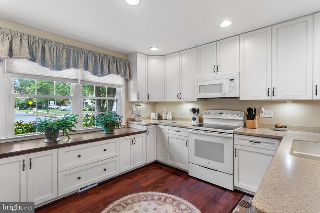 433 YORKSHIRE DR, Severna Park, MD 21146