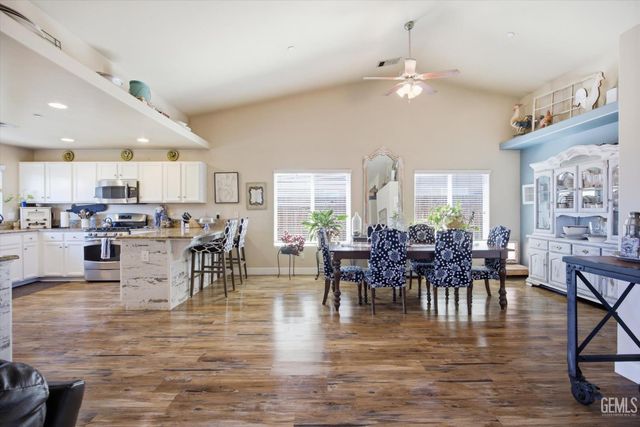 5402 Winter Wheat Avenue, Bakersfield, CA 93313