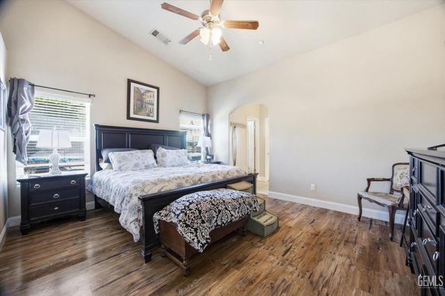 5402 Winter Wheat Avenue, Bakersfield, CA 93313