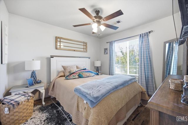 5402 Winter Wheat Avenue, Bakersfield, CA 93313