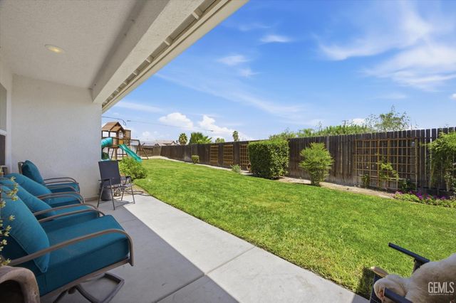 5402 Winter Wheat Avenue, Bakersfield, CA 93313