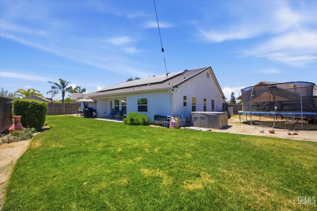 5402 Winter Wheat Avenue, Bakersfield, CA 93313