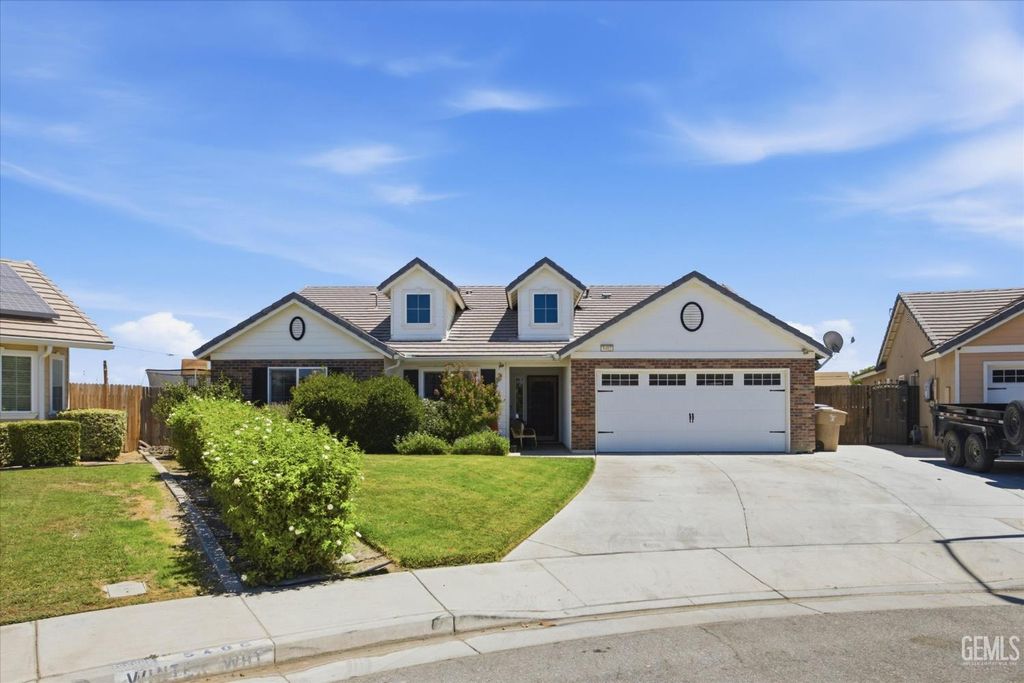 5402 Winter Wheat Avenue, Bakersfield, CA 93313