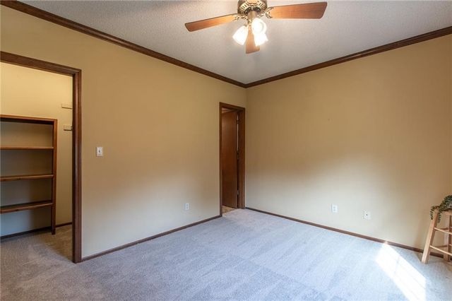 2475 Brookside Drive, Lawrence, KS 66047