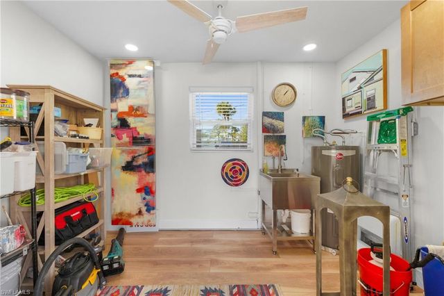 2855 10th ST N, Naples, FL 34103