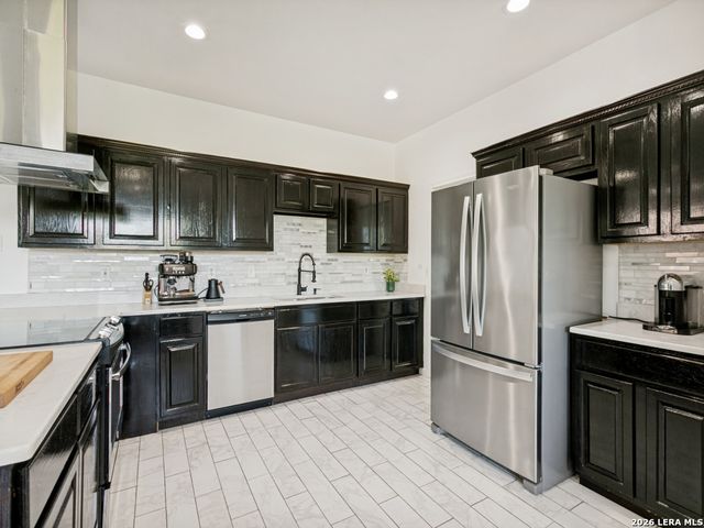 2402 Encino Cedros, San Antonio, TX 78259