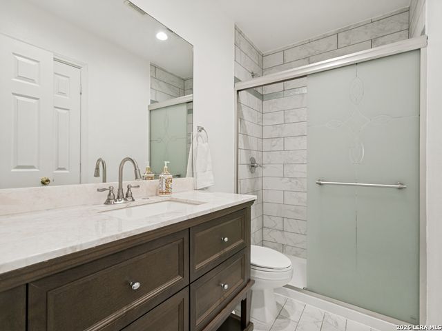 2402 Encino Cedros, San Antonio, TX 78259
