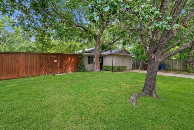 3004 Montclair Place, Denton, TX 76209