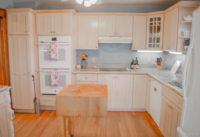 8874 Us Route 9W, Athens, NY 12015