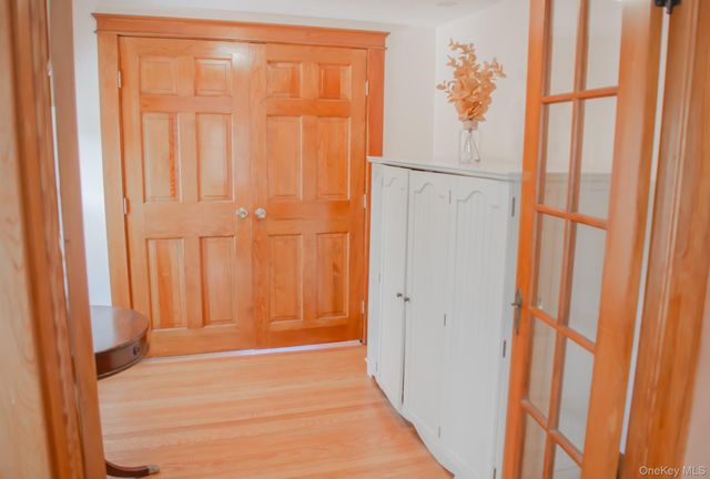 8874 Us Route 9W, Athens, NY 12015