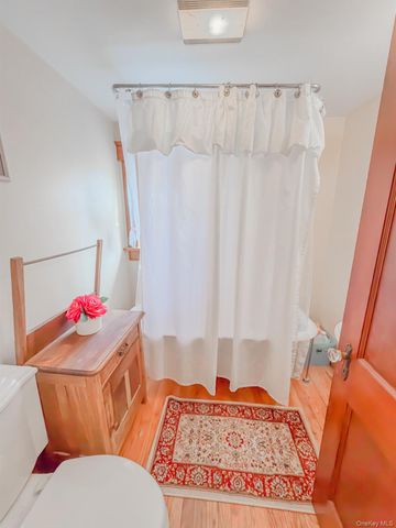 8874 Us Route 9W, Athens, NY 12015