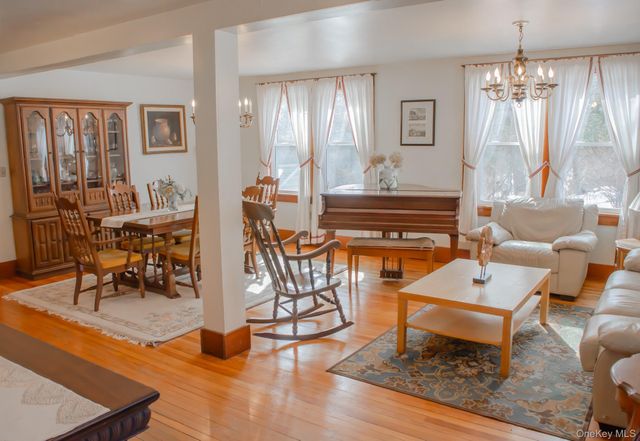 8874 Us Route 9W, Athens, NY 12015