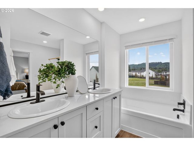 2319 Ash St, Woodland, WA 98674