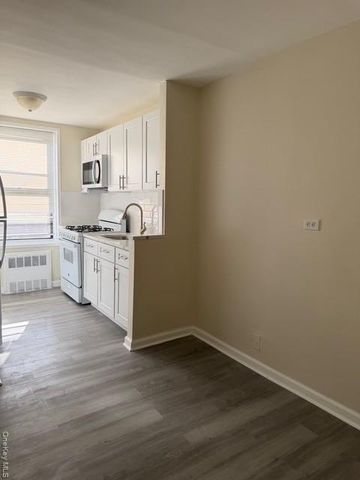 175-45 88th Avenue 6F, Jamaica, NY 11432