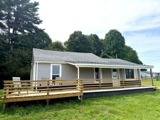 325 LAKE Road SE, Lancaster, OH 43130