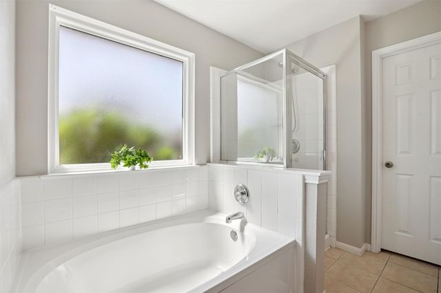 902 Ridgemont CIR, Leander, TX 78641