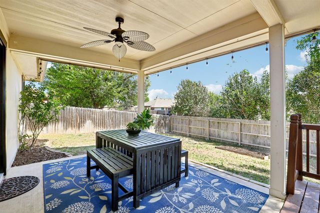 902 Ridgemont CIR, Leander, TX 78641