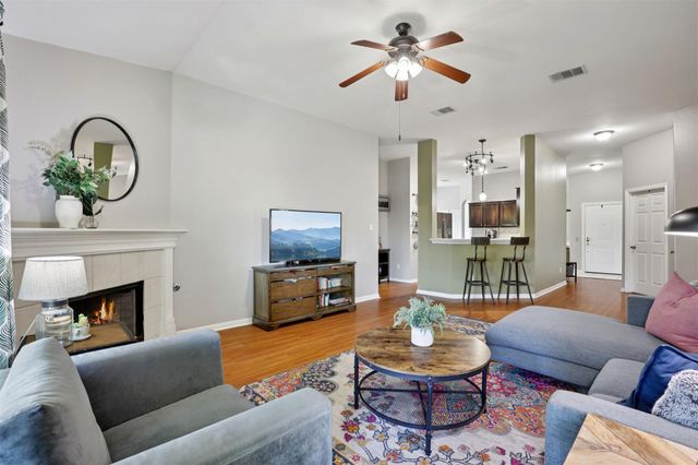 902 Ridgemont CIR, Leander, TX 78641