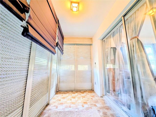 3061 NW 47th Ter 226A, Lauderdale Lakes, FL 33313