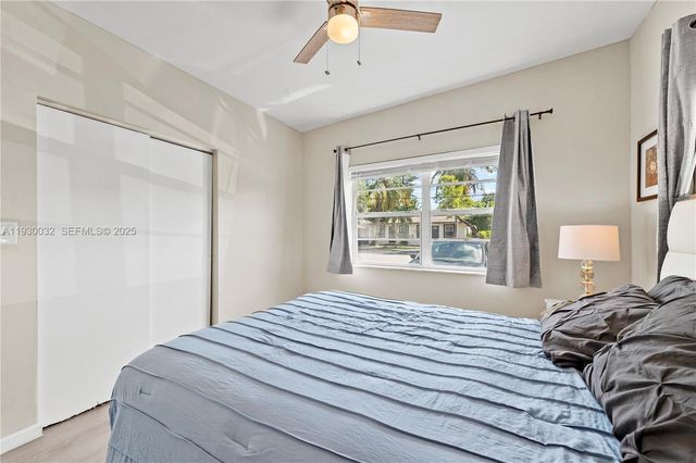 1127 NE 5th Ave 4, Fort Lauderdale, FL 33304