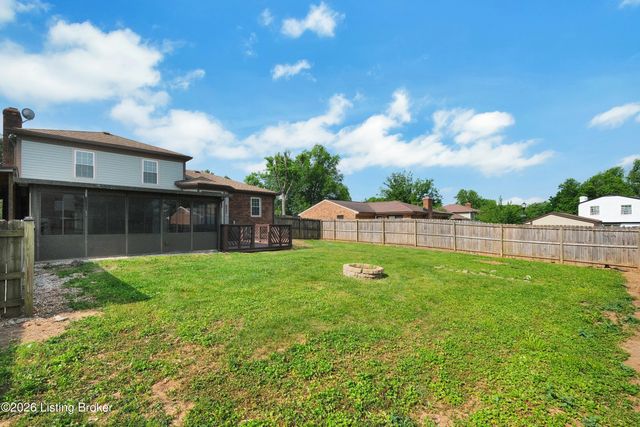 8605 Amerivan Dr, Louisville, KY 40299