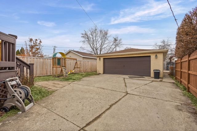 2816 Wenonah Avenue, Berwyn, IL 60402