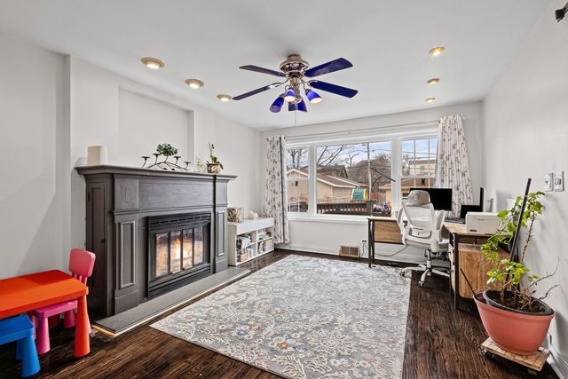 2816 Wenonah Avenue, Berwyn, IL 60402