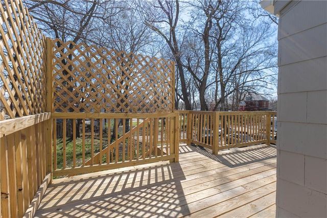 3221 E 11 Street, Kansas City, MO 64127