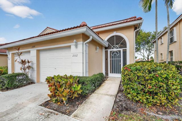 12474 Crystal Pointe Drive 202, Boynton Beach, FL 33437