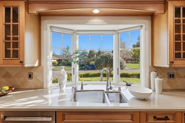 20483 Glen Brae Drive, Saratoga, CA 95070