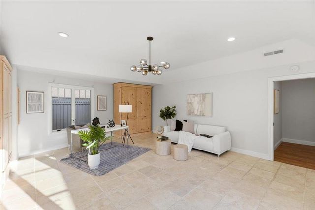 20483 Glen Brae Drive, Saratoga, CA 95070