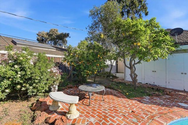 20483 Glen Brae Drive, Saratoga, CA 95070