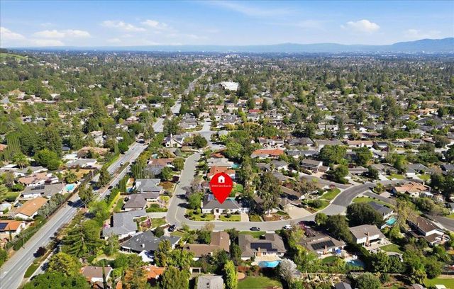 20483 Glen Brae Drive, Saratoga, CA 95070