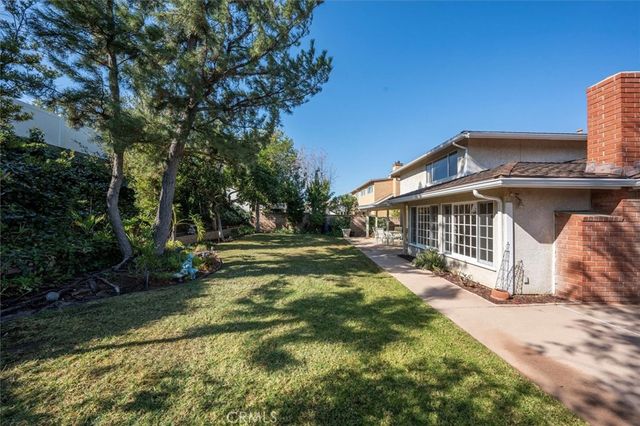 19100 Castlebay Lane, Porter Ranch, CA 91326