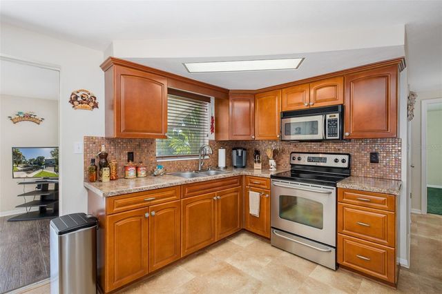 3318 PINEVIEW DRIVE, Holiday, FL 34691