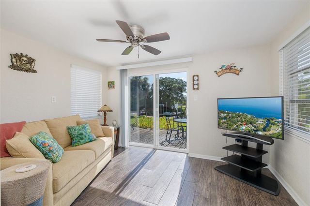 3318 PINEVIEW DRIVE, Holiday, FL 34691