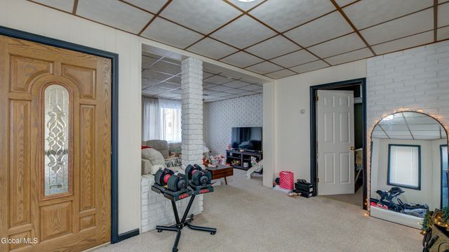 20 Lincoln Avenue, Amsterdam, NY 12010