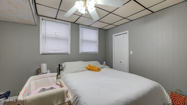 20 Lincoln Avenue, Amsterdam, NY 12010