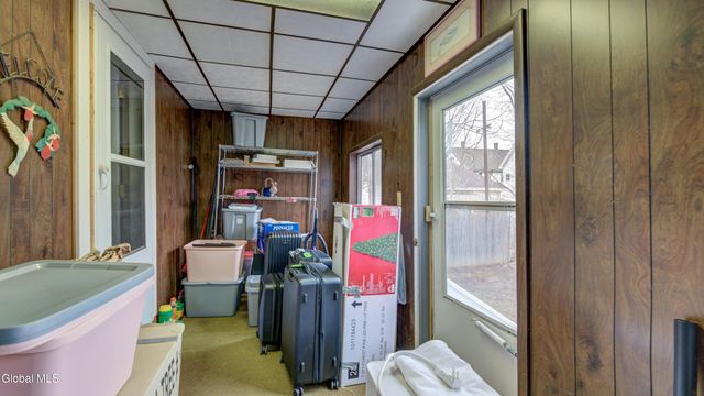 20 Lincoln Avenue, Amsterdam, NY 12010