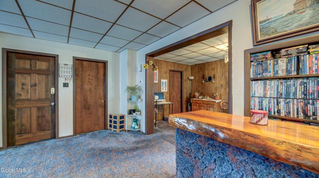 20 Lincoln Avenue, Amsterdam, NY 12010