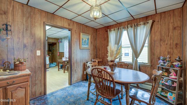 20 Lincoln Avenue, Amsterdam, NY 12010