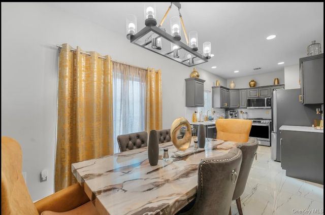 5 Seeley Bull Street, Monroe, NY 10950