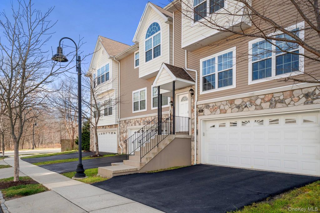 5 Seeley Bull Street, Monroe, NY 10950