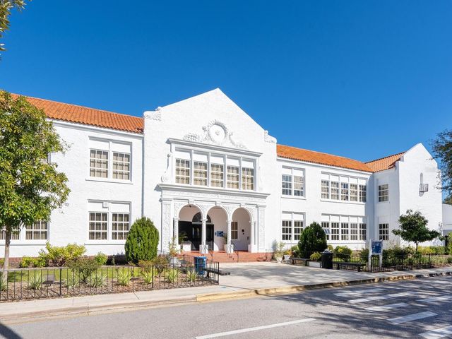 1395 HARBOR DRIVE, Sarasota, FL 34239