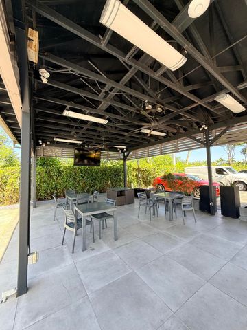 5077 NW 7th Street 914, Miami, FL 33126