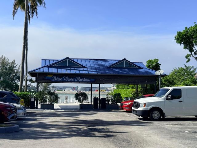 5077 NW 7th Street 914, Miami, FL 33126