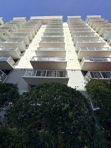 5077 NW 7th Street 914, Miami, FL 33126