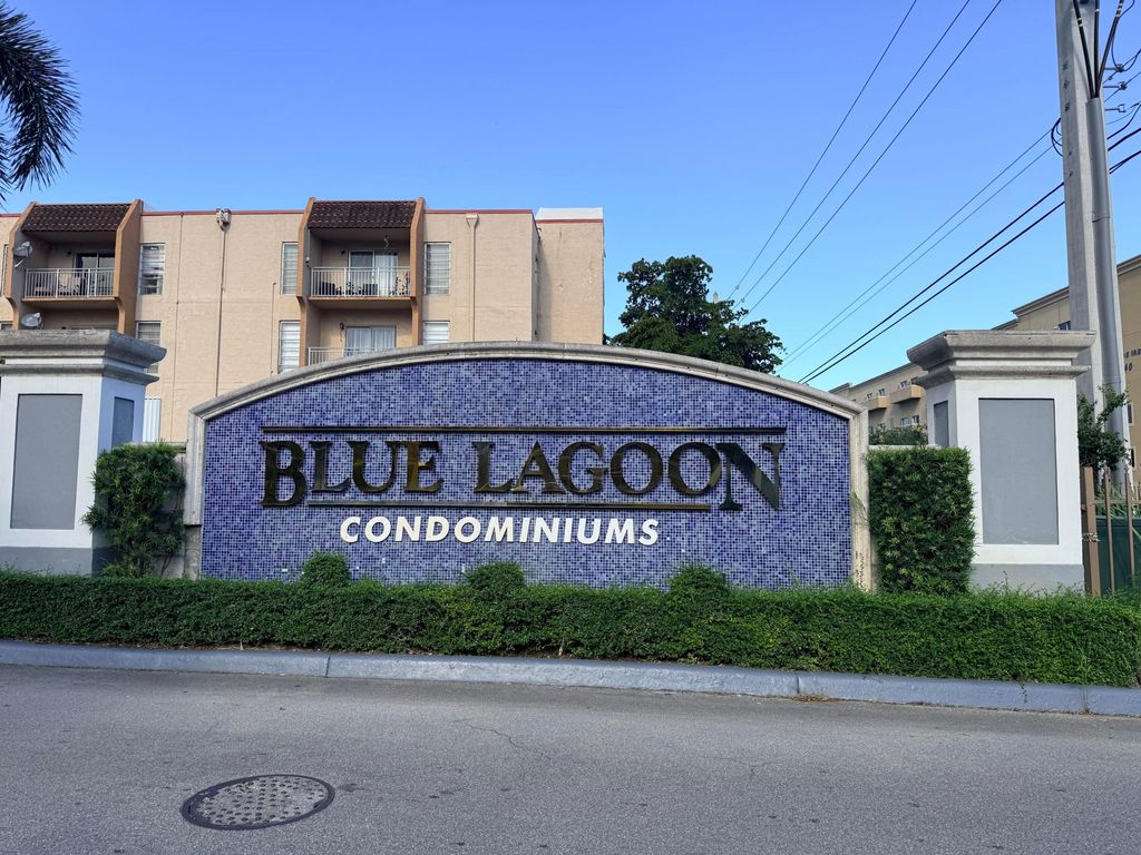 5077 NW 7th Street 914, Miami, FL 33126